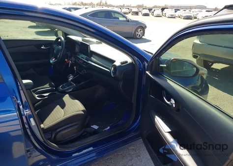 2019 Kia Forte S from USA, damaged, VIN 3KPF34AD0KE106078